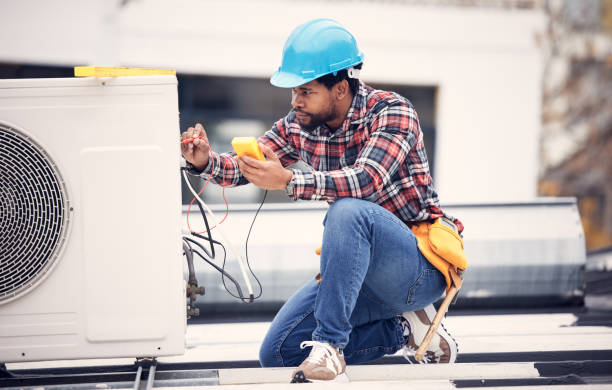 Best Licensed Electrician  in Omro, WI